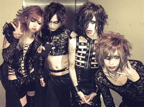 DADAROMA. | Visual kei, Punk, Poses