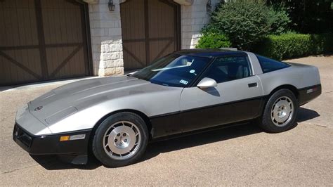 1986 C4 Corvette | Image Gallery & Pictures