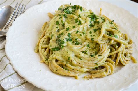 Fast 5 Ingredient Creamy Pesto Pasta Recipe - An Oregon Cottage