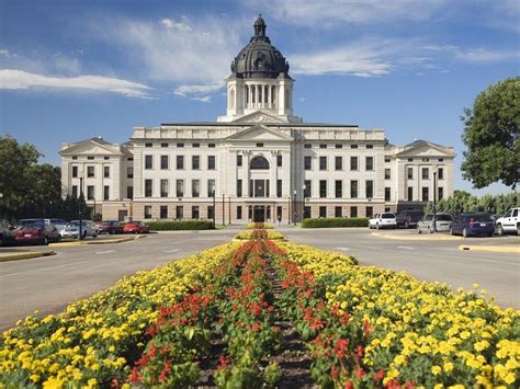 South Dakota State Capitol - Year completed: 1910 | United states capitol, South dakota state ...