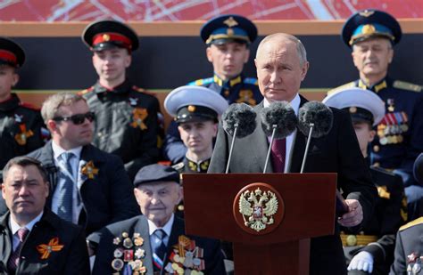 Russia's elite is souring on Putin’s chances of winning his war - The ...