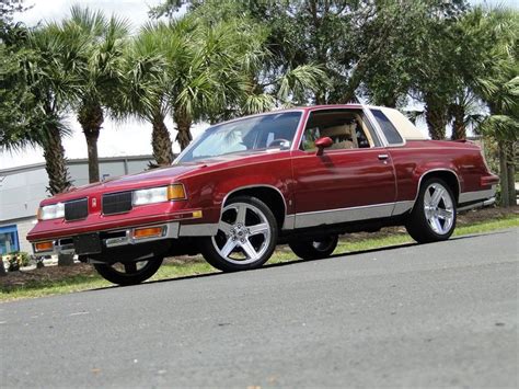 1987 Oldsmobile Cutlass Supreme | Survivor Classic Cars Services