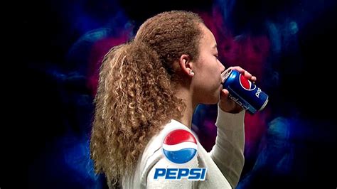 Pepsi vs Coke Commercial 2016 - YouTube