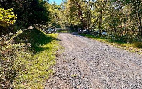 590.16 Acres of Improved Recreational Land for Sale in Narrows, Virginia - LandSearch