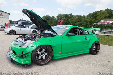 Green Nissan 350Z with Overfenders - BenLevy.com