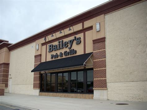 Bailey's Pub & Grille - a photo on Flickriver