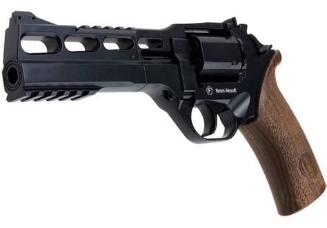 How Distinctive Design Enhances Revolver Performance | EverOurs