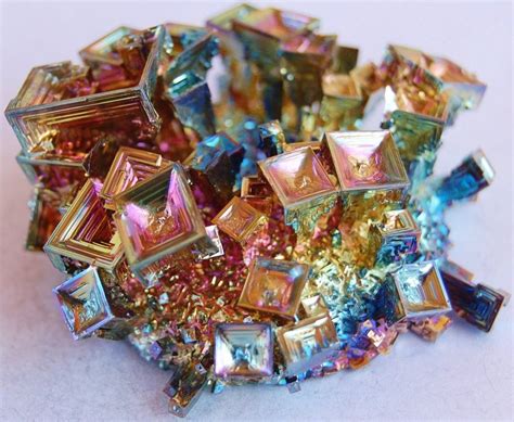 bismuth crystal | Bismuth crystal, Rocks and minerals, Stones and crystals