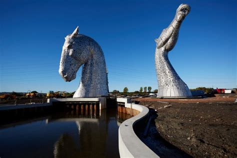 The Kelpies, A Pair of Massive Stainless Steel Horse Head Sculptures in Scotland