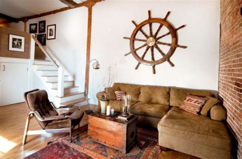 Nautical Decor Ideas: From Ship Wheels To Starfish!