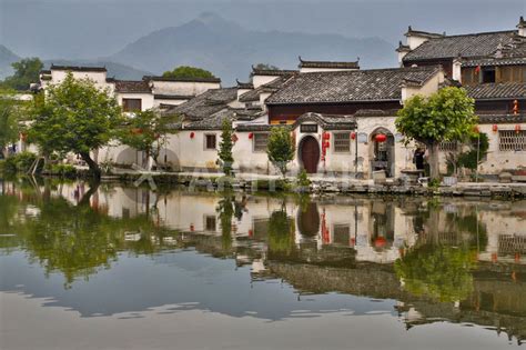 "Hongcun Village, China, UNESCO World Heritage Site" Picture art prints and posters by Danita ...