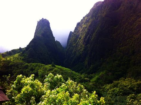 Hiking Iao Valley | Being Abroad