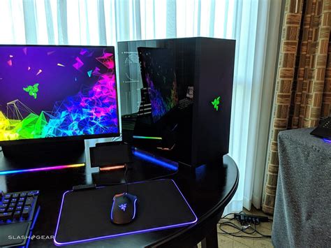 Razer Tomahawk Elite Hands-On: PC Gaming, Gull-Wing Doors - SlashGear