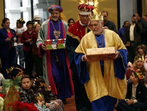 Locals prepare to celebrate Three Kings Day - San Antonio Express-News