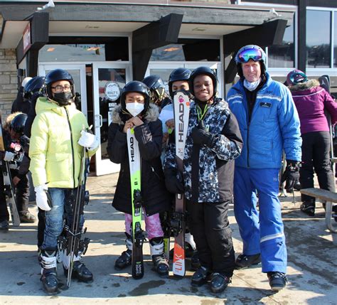 CYC Youth Take to the Slopes — Chicago Youth Centers