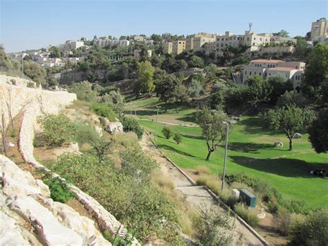 Hinnom Valley - Jerusalem 101