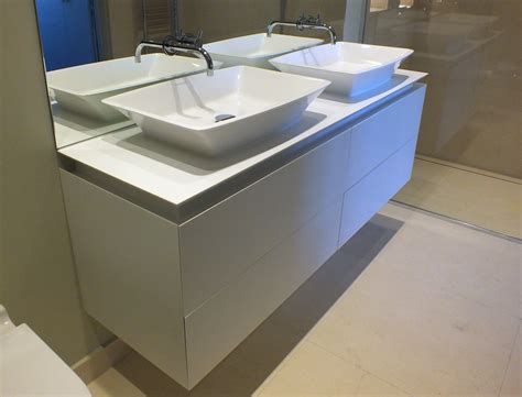 Corian® BESPOKE VANITY UNIT | Counter Production Ltd