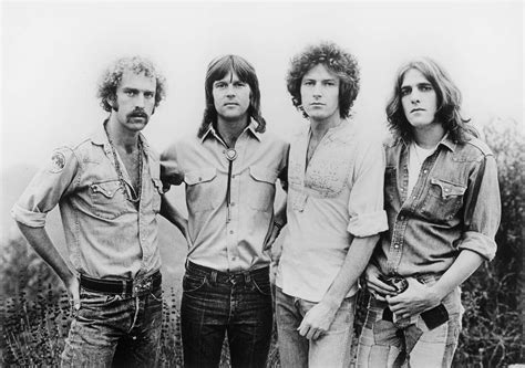 Biographical profile of classic rock band Eagles