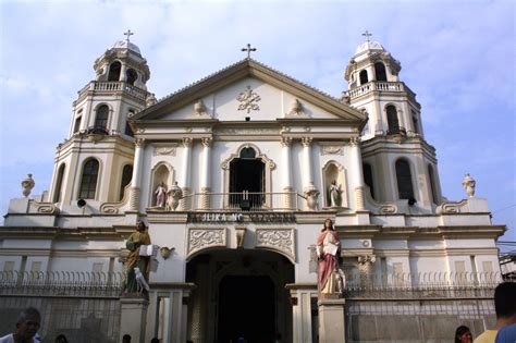 Holy Week in Quiapo Church | First-Time Travels