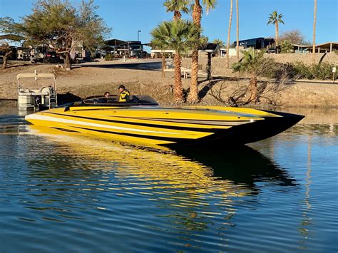 DCB Delivers M44 Bananas XL to Dave Magoo for Maiden Voyage | Powerboat ...