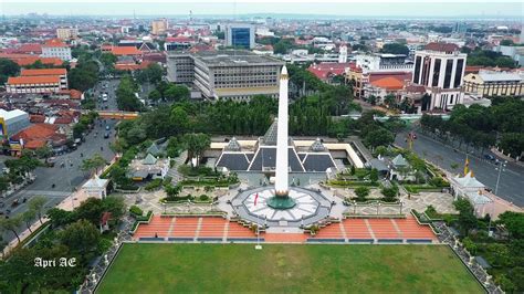 Tugu Pahlawan Surabaya Aerial Video Dji Mavic Pro - YouTube