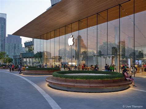 Town Square Apple Store / Apple Tag Archdaily / Speaking at fortune 's most powerful women ...