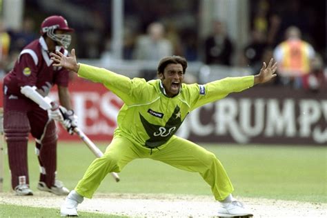 Pakistani Cricket Players: Shoaib Akhter