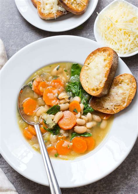 Easy Tuscan Bean Soup Recipe