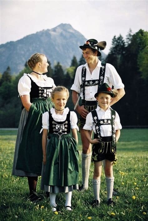 78 #Traditional Costumes from around the World ... | Traditional german ...