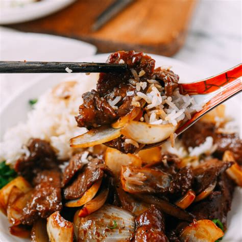 Beef Onion Stir-fry: Quick Chinese Recipe | The Woks of Life