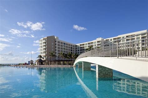 The Westin Lagunamar Ocean Resort Villas & Spa, Cancun, Cancun: $247 ...