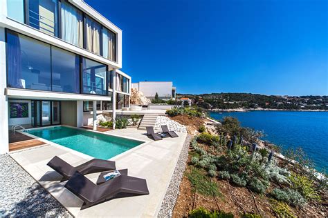 Luxury Villas in Croatia - VisitCroatia.com - Tasteful Croatian Journeys