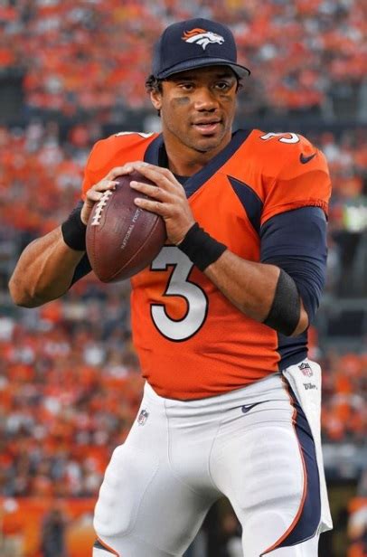 PHOTO Russell Wilson In A Denver Broncos Uniform