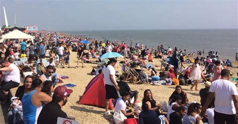 Southend seafront parking completely free as council put Operation Heatwave into action - Essex Live