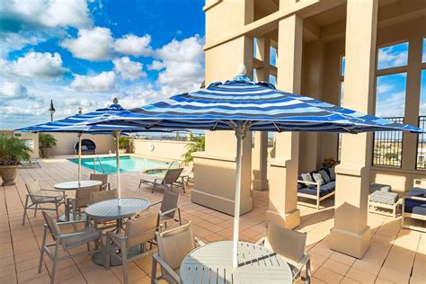 HOLIDAY INN EXPRESS SAVANNAH-HISTORIC DISTRICT, AN IHG HOTEL $142 ($̶1̶8̶0̶) - Updated 2022 ...