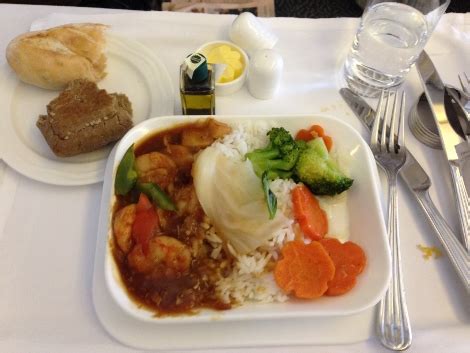 Flight review: Emirates B777-300ER business class – Business Traveller