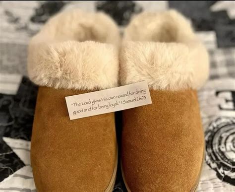 My Slippers Reviews: Most Comfortable Slippers? | ClothedUp