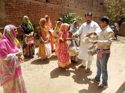 जदयू नेता ने चलाया गरीबों के बीच राहत कार्य - Janadesh News