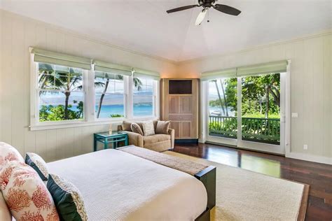 19 Hawai'i Airbnbs on the Beach for a Dream Vacation