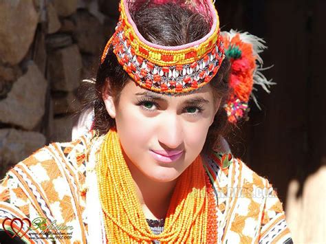 Fun4khybeR: Kailash People (Kailash Girls)