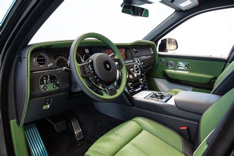 Black Rolls Royce Cullinan Black Badge With Green Interior For Sale in ...