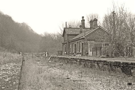 Loudwater station | The ex-GWR line between High Wycombe and… | Flickr