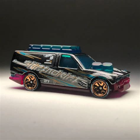 Time Shifter | Hot Wheels Wiki | Fandom | Shifter, Car windshield, Matt ...