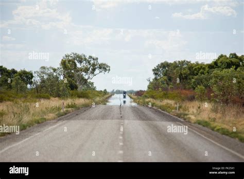 Heat mirage hi-res stock photography and images - Alamy