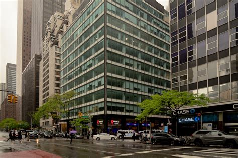 Why Converting New York City Offices to Apartments Is So Complex - Bloomberg