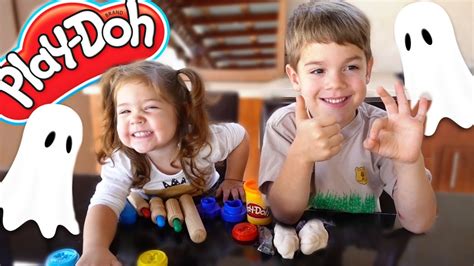 Play-Doh Halloween Surprise Spooky Characters - YouTube