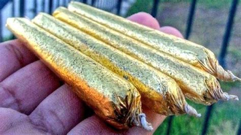 24K GOLD ROLLING PAPERS // WEEDGADGETS