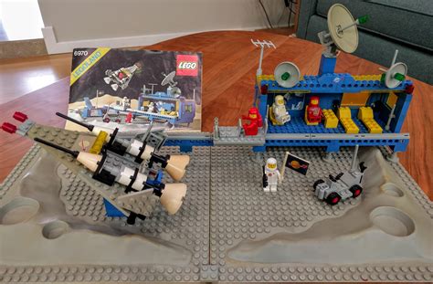 Classic Space Stations anyone? : lego