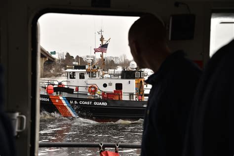 DVIDS - Images - Icebreaking on the Penobscot River [Image 3 of 7]