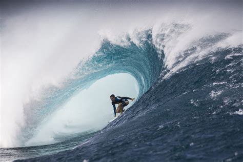 The Best Time Of Year To Surf In Fiji | Namotu Island Fiji